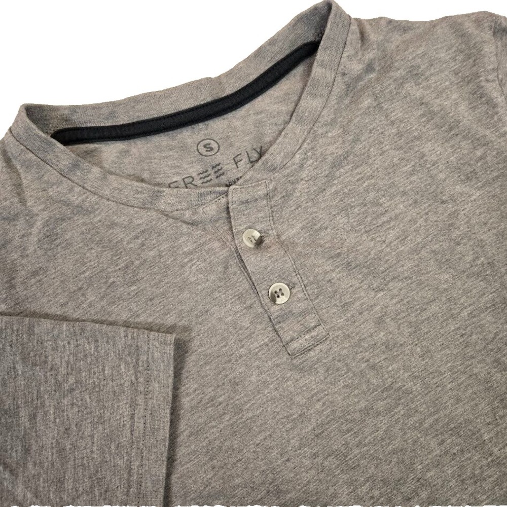 FREE‎ FLY Men's Size SMALL Gray Jersey Knit Short Sleeve Pullover Henley T-Shirt